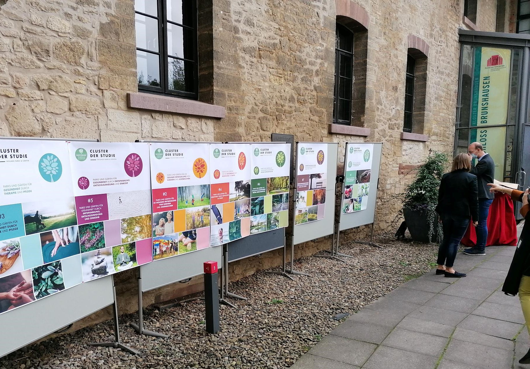 21_Posterausstellung zu den Aktionsfeldern Foto_Grünewald