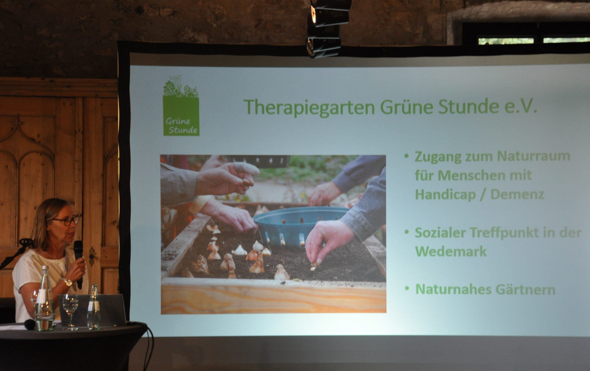 29 Impulsvortrag zum Aktionsfeld Therapie und Entspannung von Corinna Cieslik Bischof Foto_Grünewald