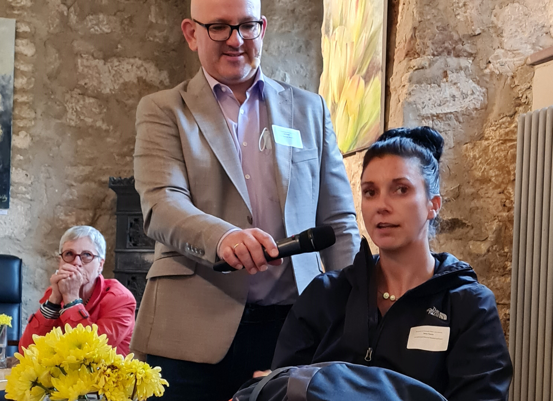 34_Nina Panitz präsentiert das kleinste Fitnessstudio der Welt Foto_Grünewald